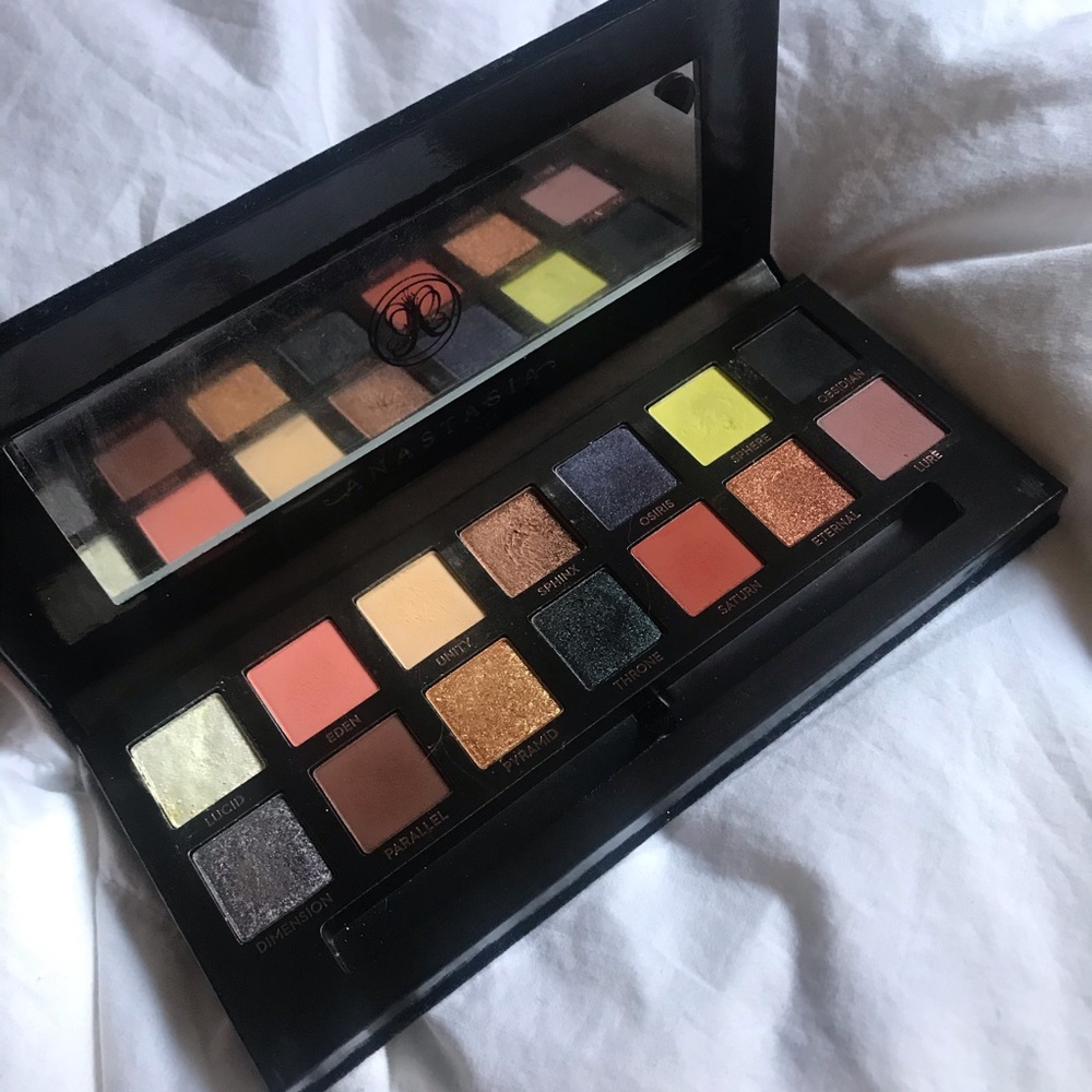 ABH Prism Eyeshadow Palette